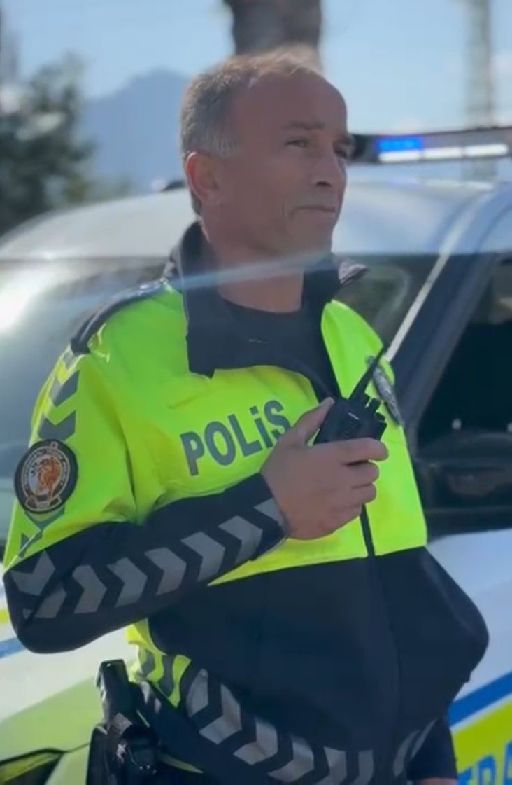 mersinde 28 yillik polis memuru telsizden veda etti 4 f8vhSSun