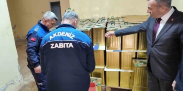 mersinde-45-ton-sahte-zeytinyagi-ele-gecirildi-sP7qVevt.jpg