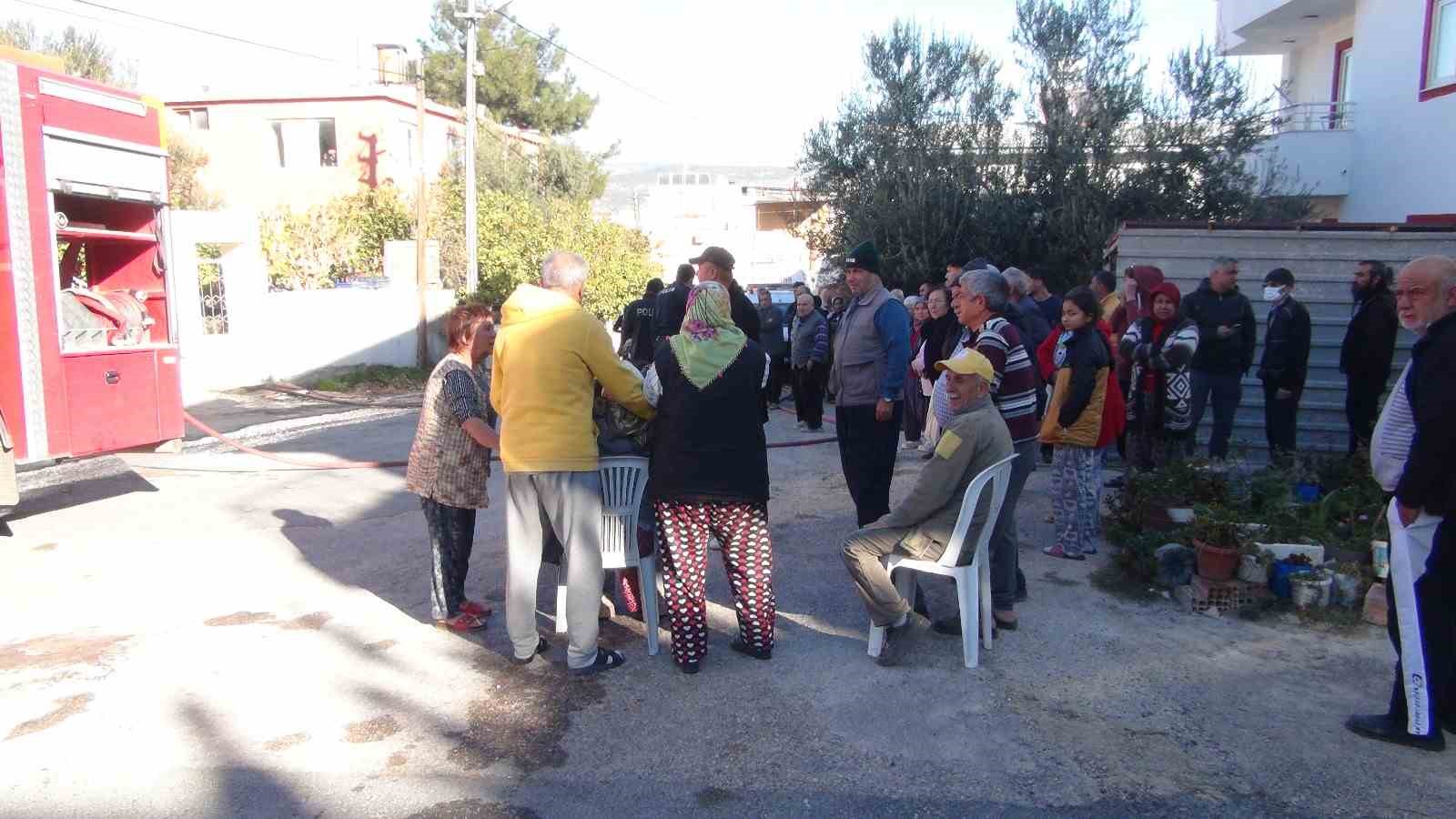 Mersin’de acı olay: Evde çıkan yangında 2 çocuk hayatını kaybetti 12 mersinde aci olay evde cikan yanginda 2 cocuk hayatini kaybetti 8 nEwNUeCO