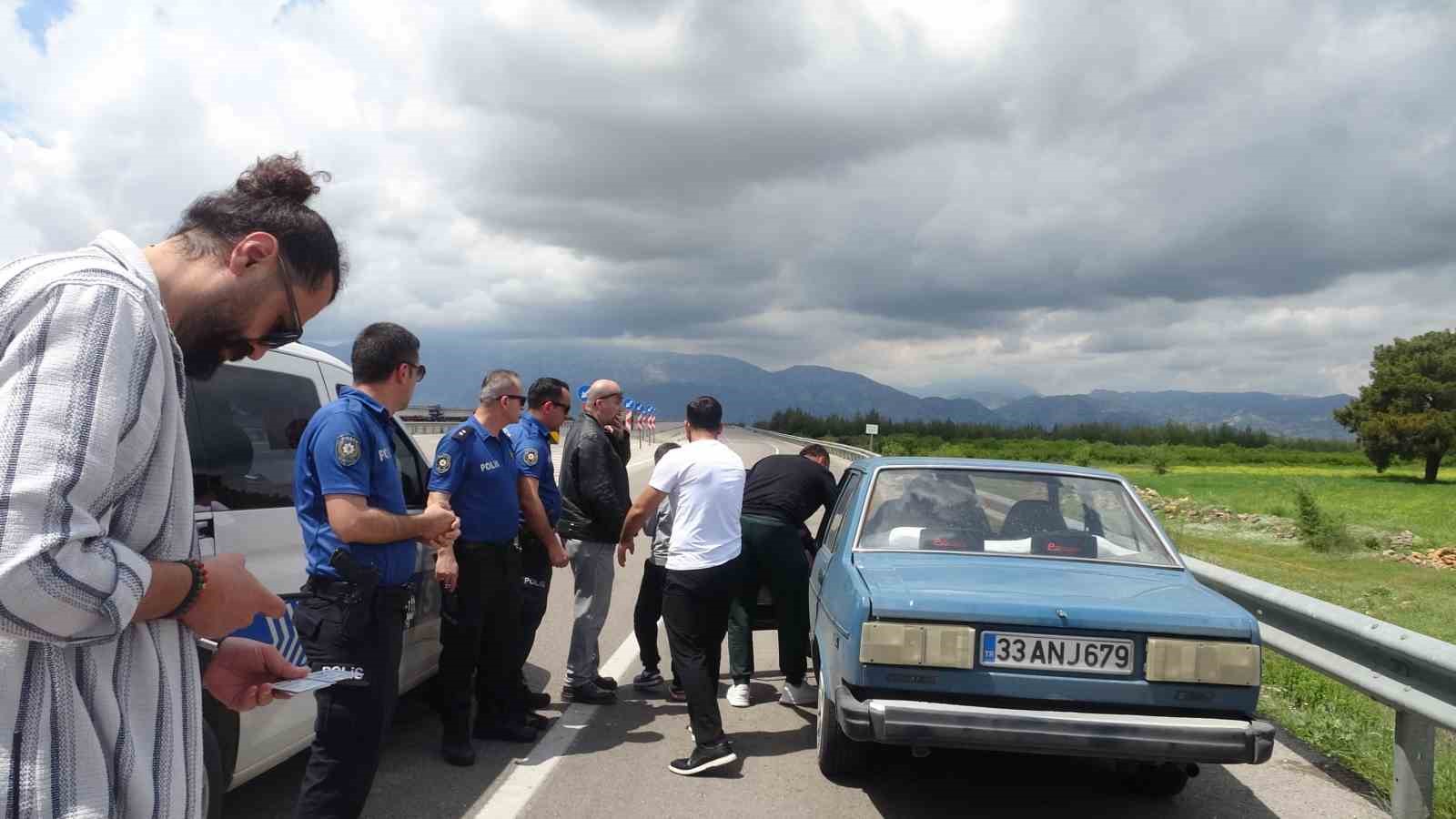 mersinde bicaklanarak oldurulen kadinin katil zanlisi kocasi antalyada 20 kilometrelik kovalamacayla yakalandi 2 RtK9V7ve
