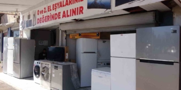 mersinde-bir-esnaf-yardim-etmek-istedigi-genc-tarafindan-soyuldu-dKDpj8by.jpg