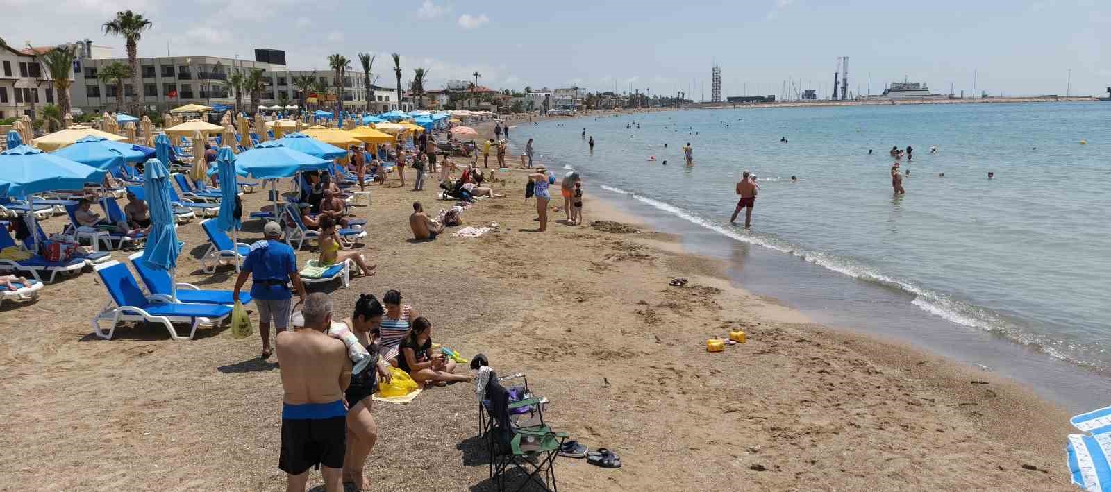 mersinde deniz sezonu basladi rus ucuslarinin iptali bolge turizmini etkiledi 0 wfBe22Y6