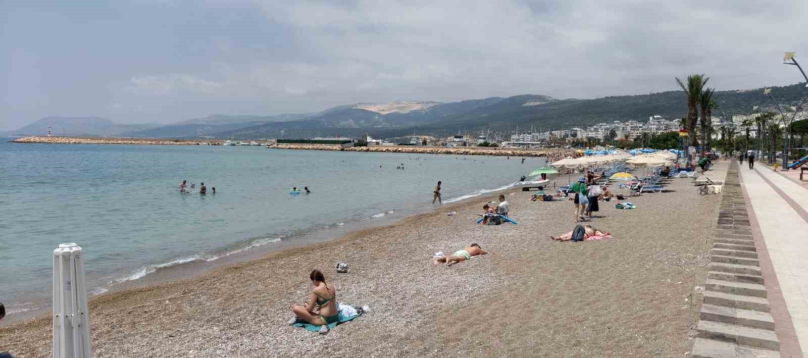 mersinde deniz sezonu basladi rus ucuslarinin iptali bolge turizmini etkiledi 3 3dbC3wqX