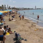 mersinde-deniz-sezonu-basladi-rus-ucuslarinin-iptali-bolge-turizmini-etkiledi-jueIKned.jpg