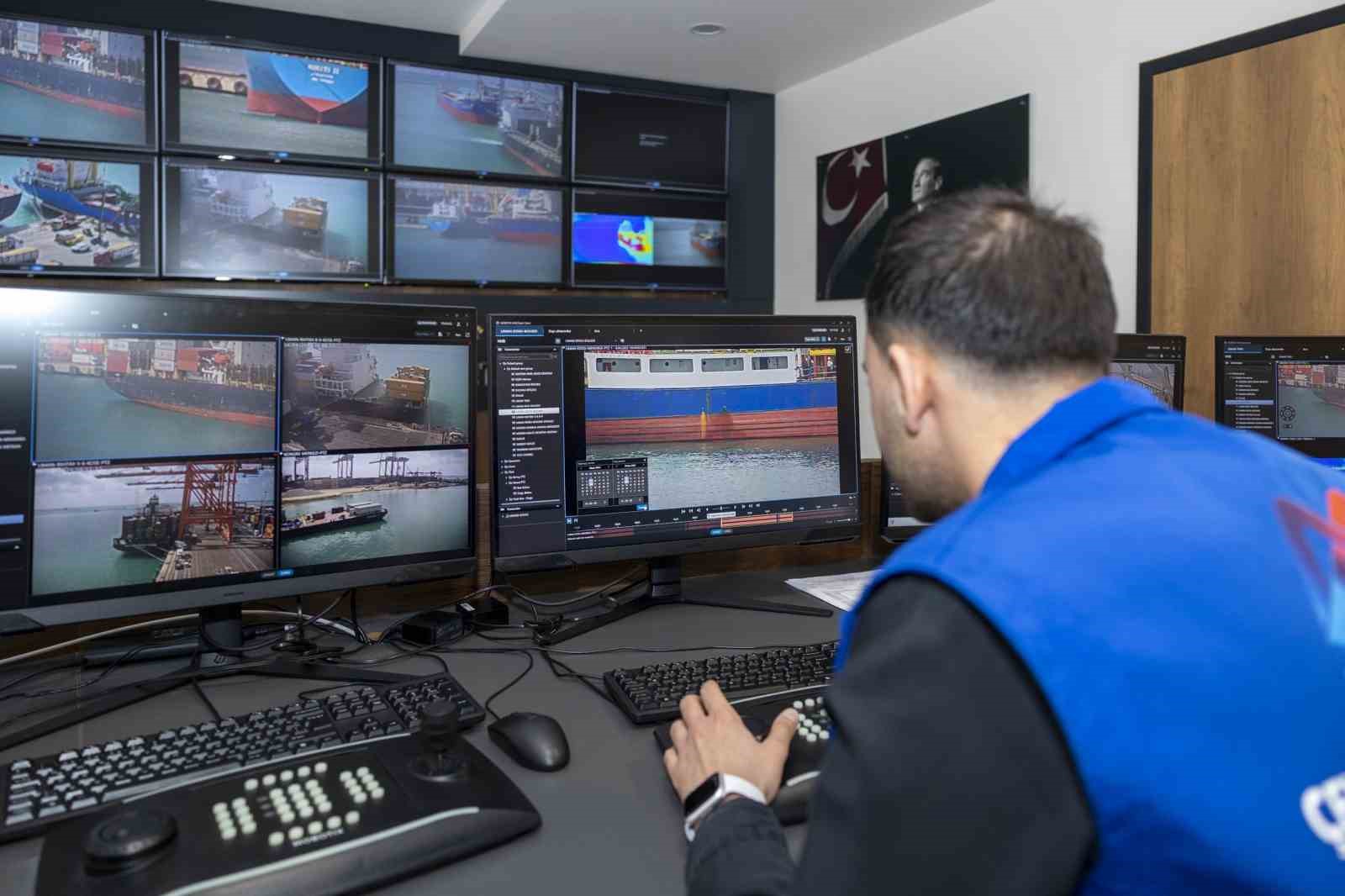 mersinde denizi kirleten gemiye 13 milyon tl ceza kesildi gemi rihtima baglandi 3