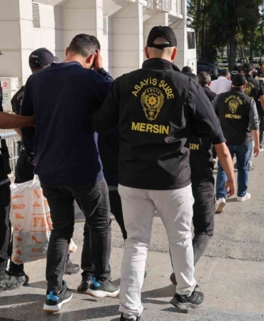 mersinde-fuhus-operasyonu-2-tutuklama-1-kisi-sinir-disi-edildi-J1uX9vPl.jpg
