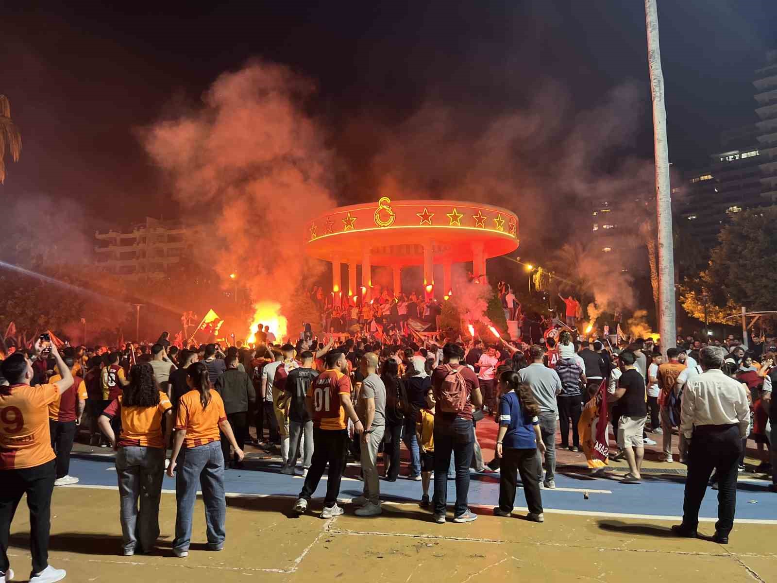 mersinde galatasarayin sampiyonlugu buyuk coskuyla kutlandi 0