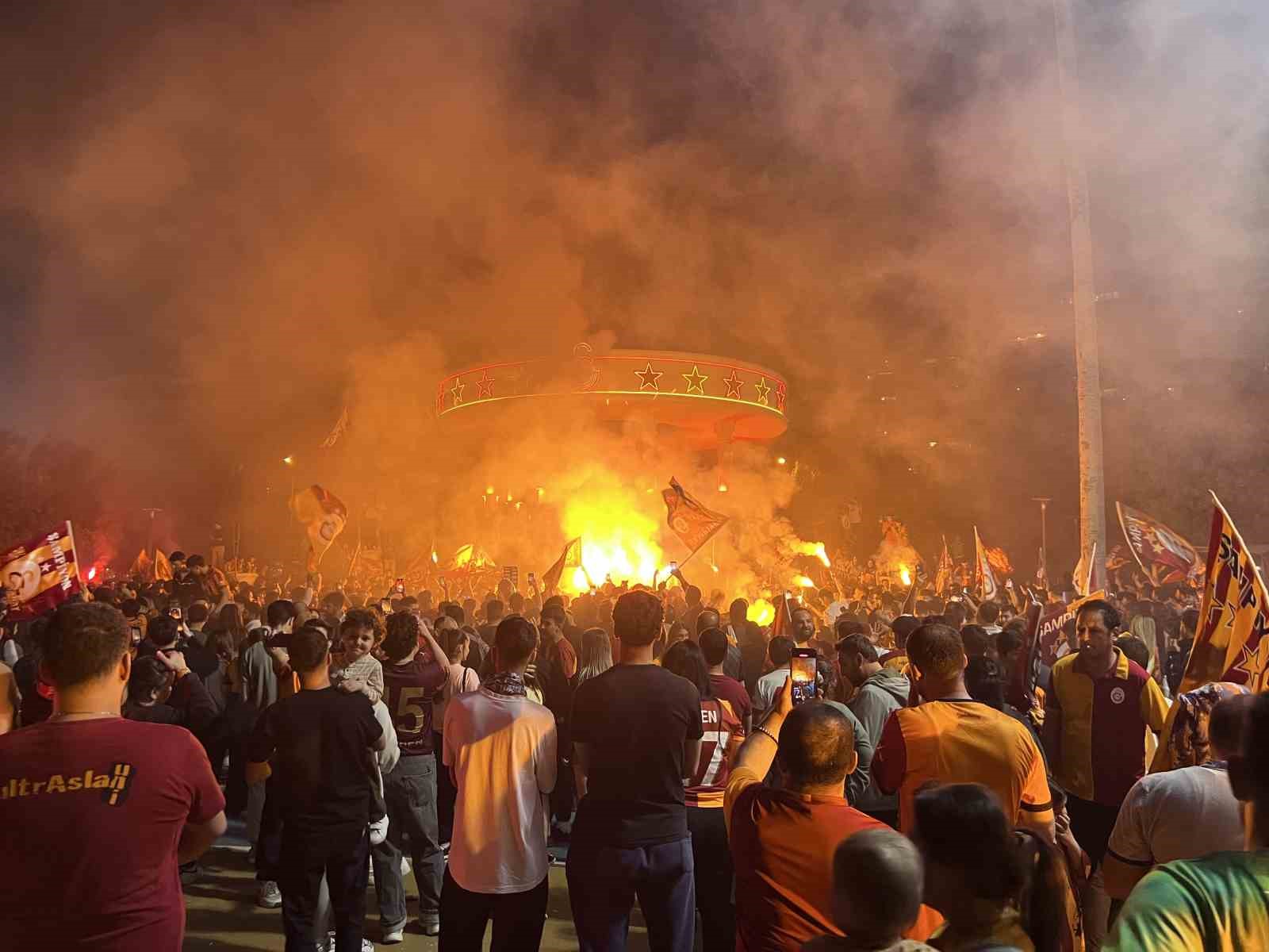 mersinde galatasarayin sampiyonlugu buyuk coskuyla kutlandi 2