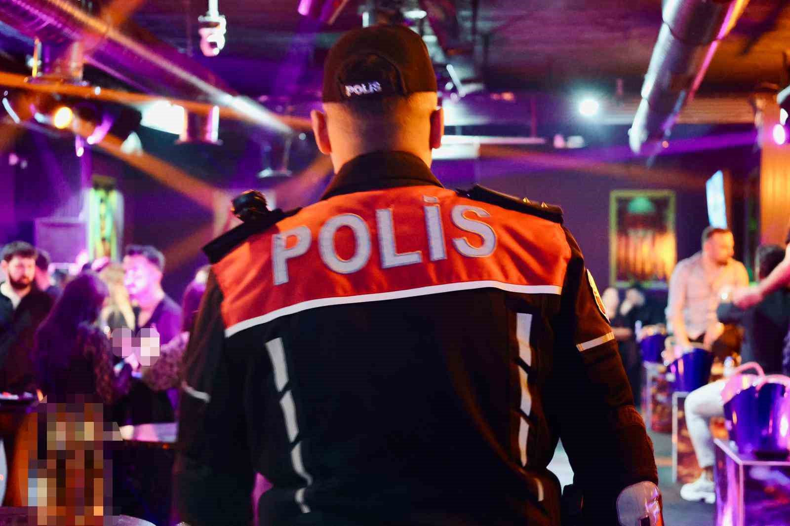 Mersin’de günübirlik ev ve eğlence mekânlarına denetim: 4 milyon 472 bin TL ceza kesildi 7 mersinde gunubirlik ev ve eglence mek nlarina denetim 4 milyon 472 bin tl ceza kesildi aDKUmRF8