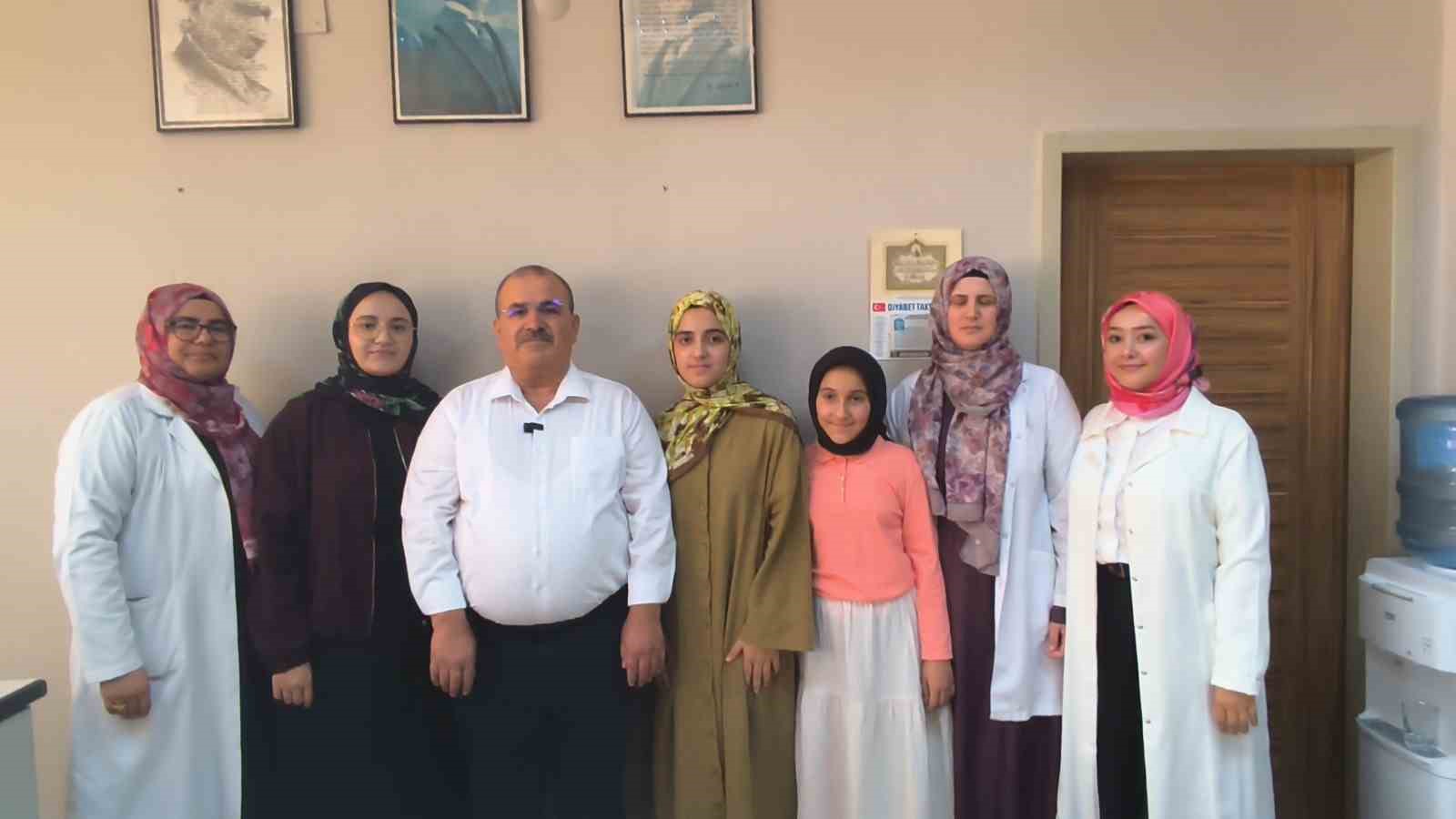 mersinde iki kardes hafiz oldu en kucugu ayni yolda 0 CuYOANP6