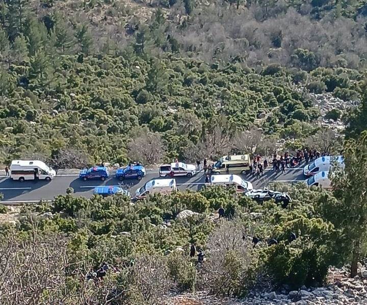 mersinde isci servisi ucurumdan yuvarlandi olu ve cok sayida yarali var 1 LyjlEKFe