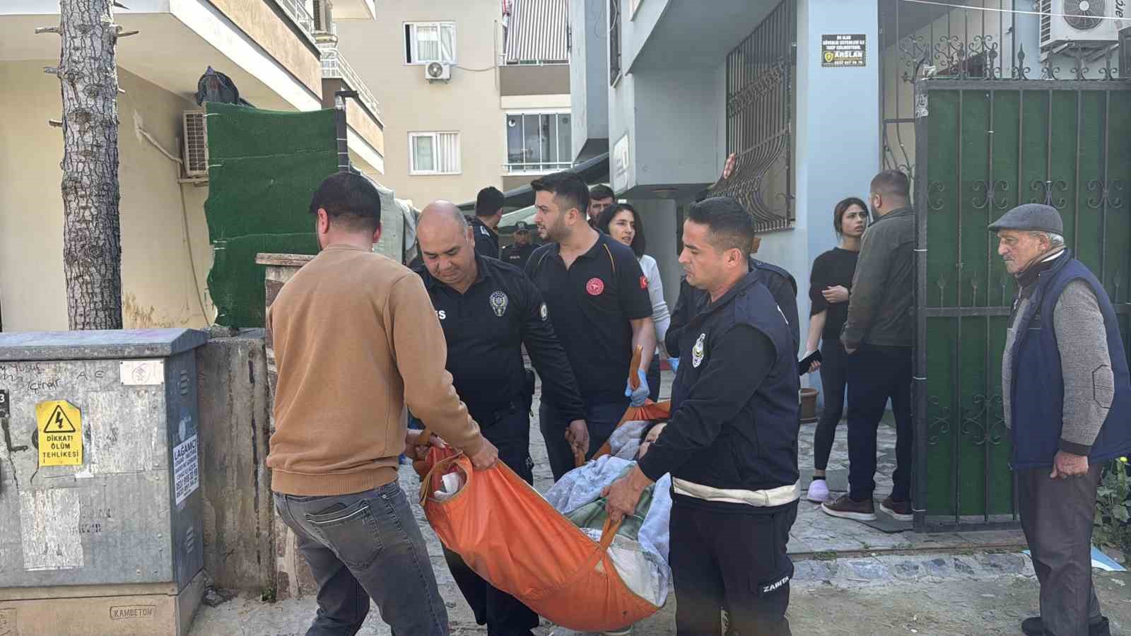 mersinde kacak huzurevine operasyon 12 yasli koruma altina alindi 2 LiYlvb9n