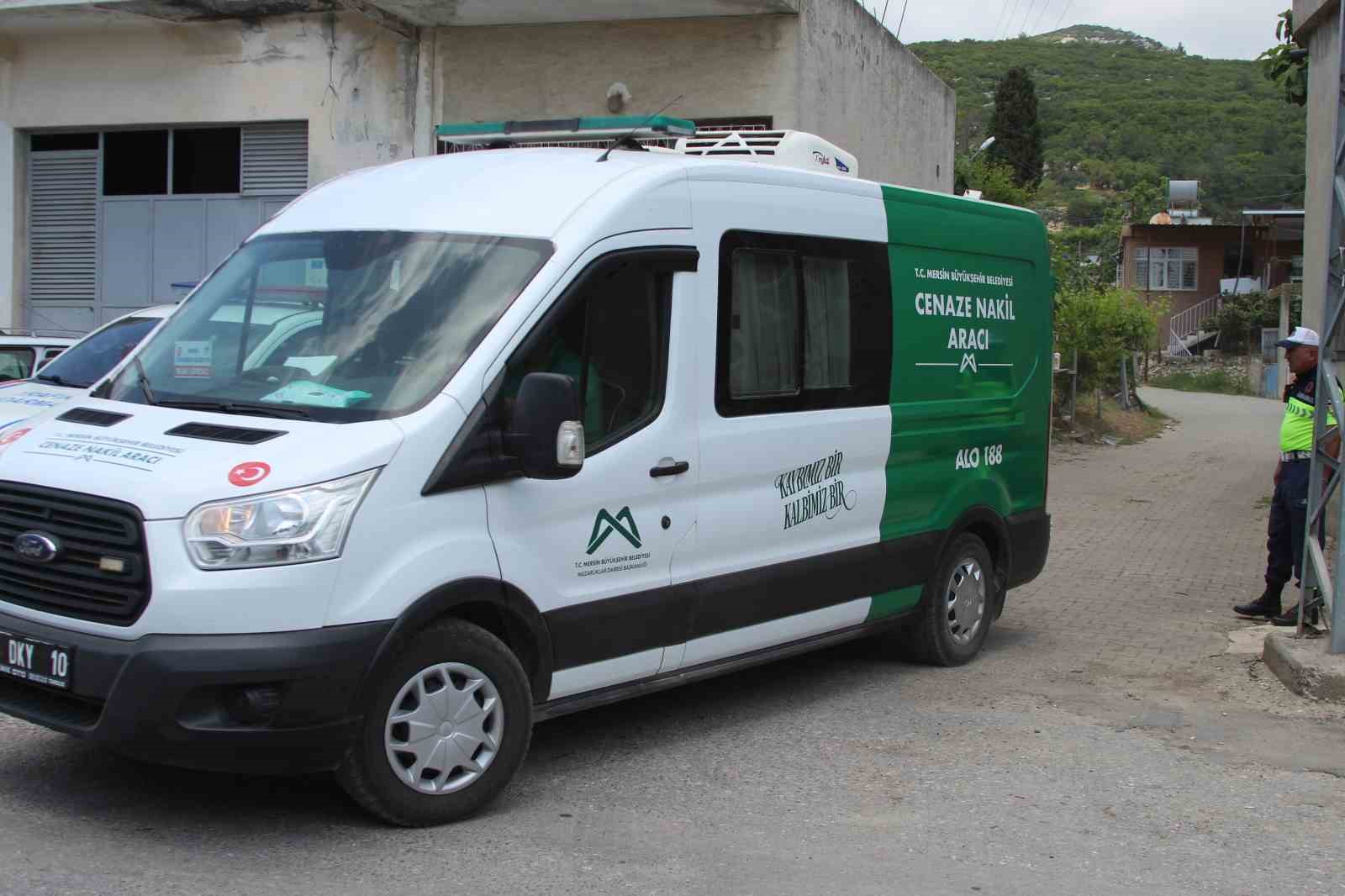 mersinde katliam yapan zanlinin cenazesi adli tipa gonderildi 1 Kt3Gqi2e