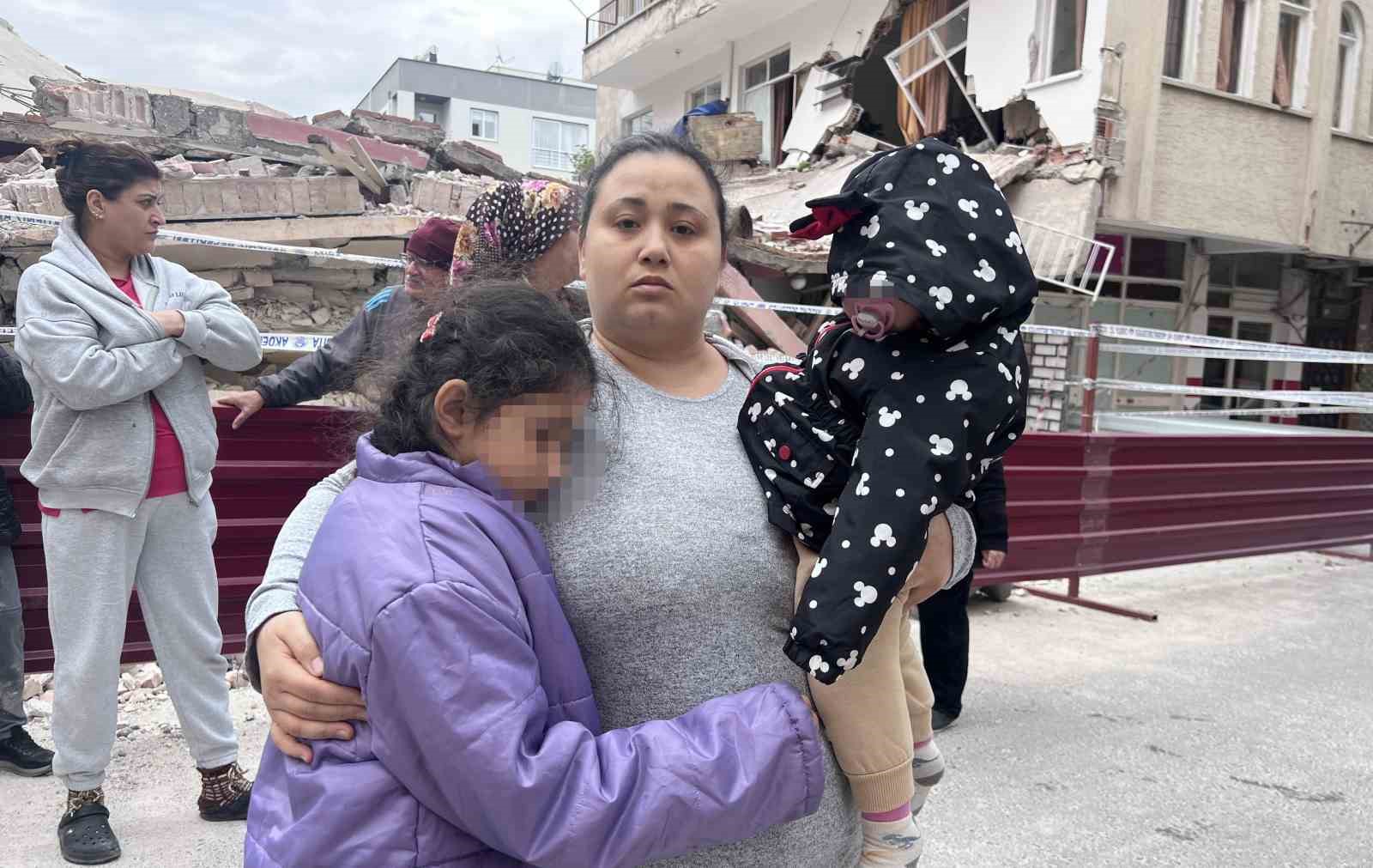 mersinde kontrolden cikan yikim sonrasi magduriyet 1 4SnpaNQL