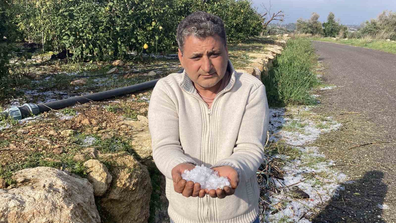 mersinde misket buyuklugunde dolu etkili oldu orman ve bahceler beyaza burundu 15 Ag5GusOS