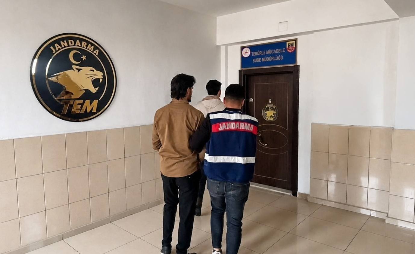 mersinde mit destekli operasyonda deas suphelisi yakalandi 0 hZypz6hb
