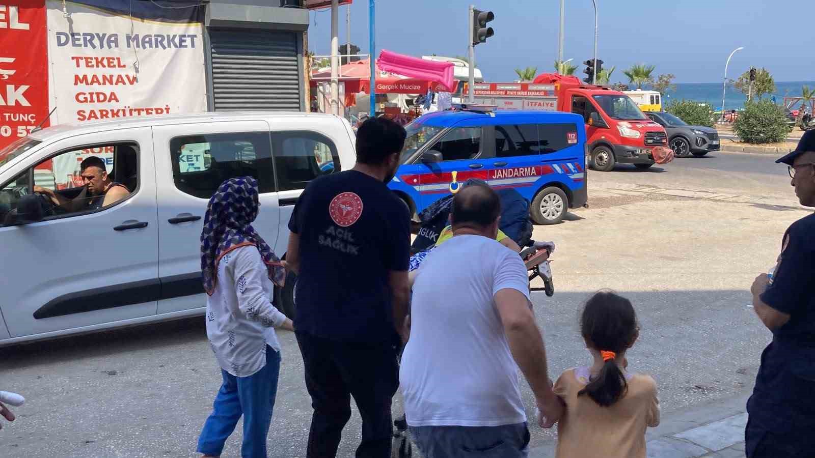 Mersin’de otelde yangın: 9 kişi dumandan etkilendi 4 mersinde otelde yangin 9 kisi dumandan etkilendi 0 Q3Ke43pf