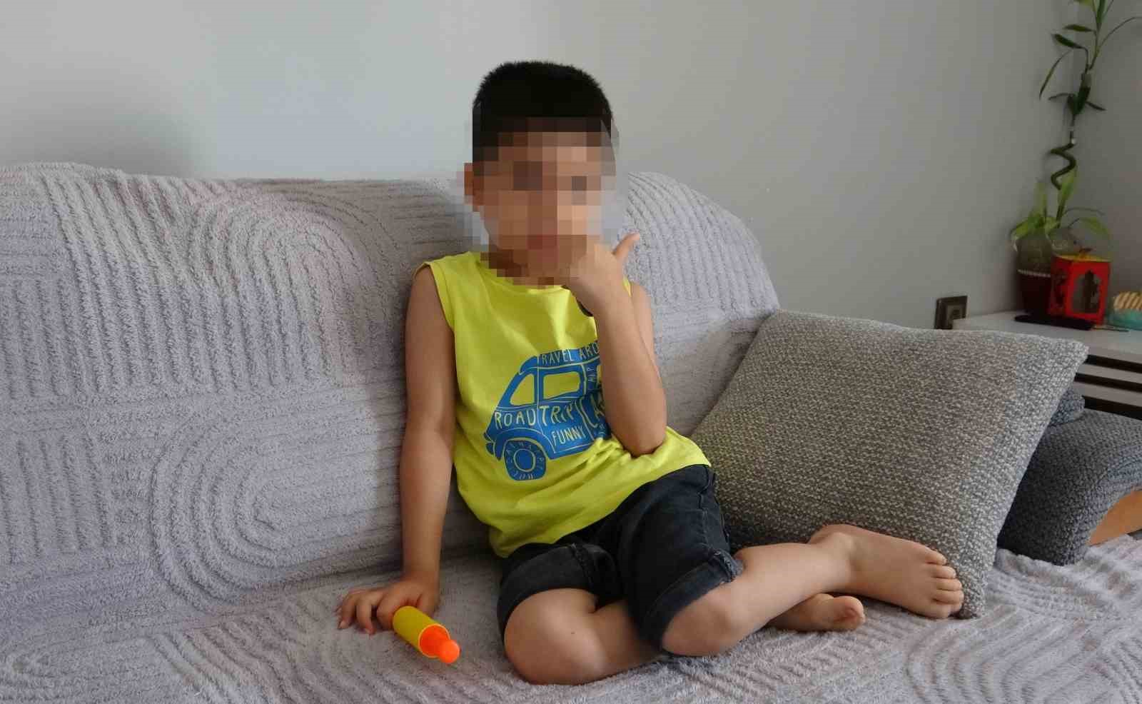 mersinde otizmli cocuga siddet kamerada ogretmen tutuklandi 2 SsUci6fc