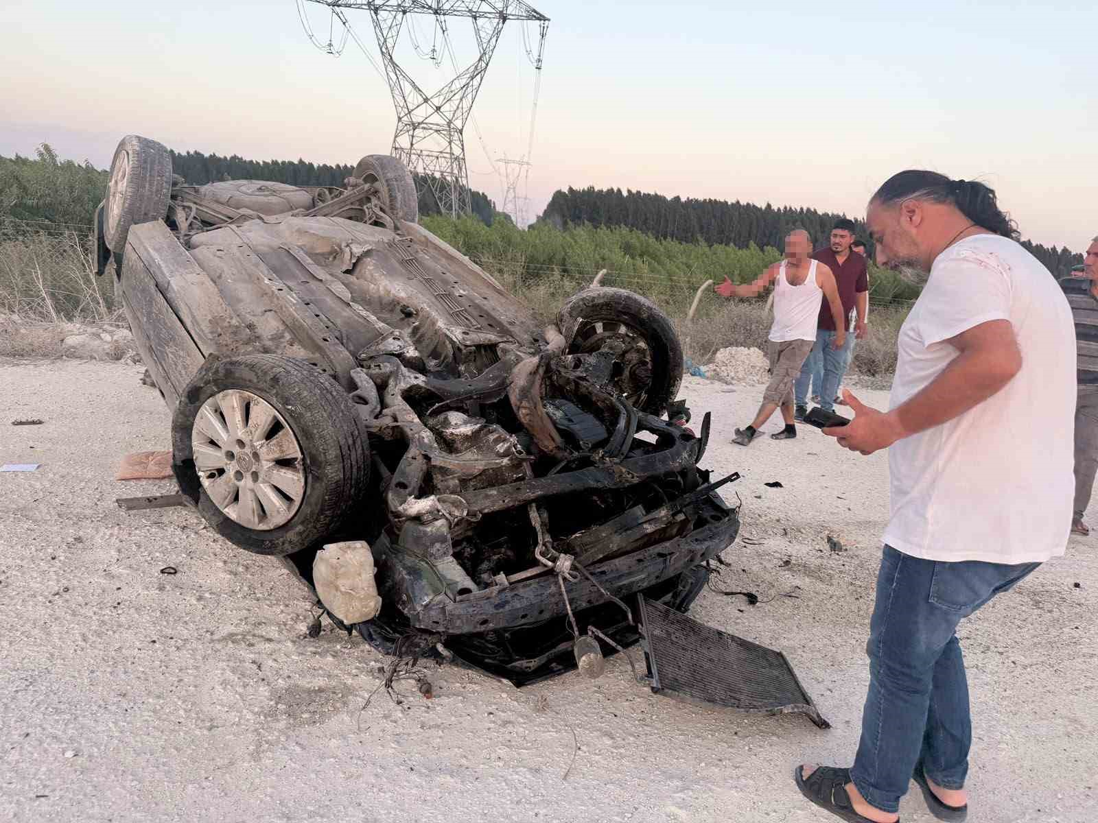 Mersin’de stabilize yolda otomobil takla attı: 1 ölü,1 yaralı 4 mersinde stabilize yolda otomobil takla atti 1 olu1 yarali 0 sWgIvWjI