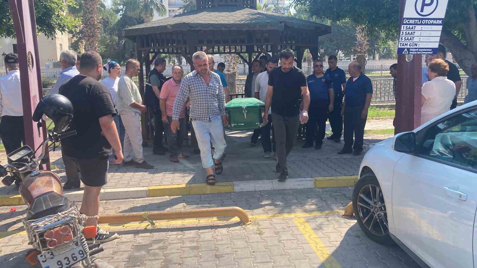 Mersin’de şüpheli ölüm: Parkta cansız bedeni bulundu 7 mersinde supheli olum parkta cansiz bedeni bulundu 3