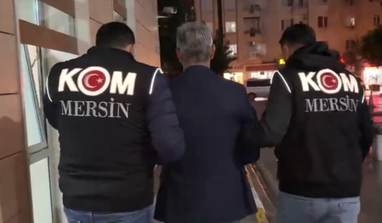 mersinde-tefecilik-operasyonu-8-gozalti-L3guStn9.jpg