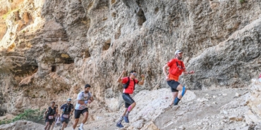 mersinde-ultra-maraton-heyecani-sporcular-antik-kentler-arasinda-yaristi-xhNsEKtG.jpg
