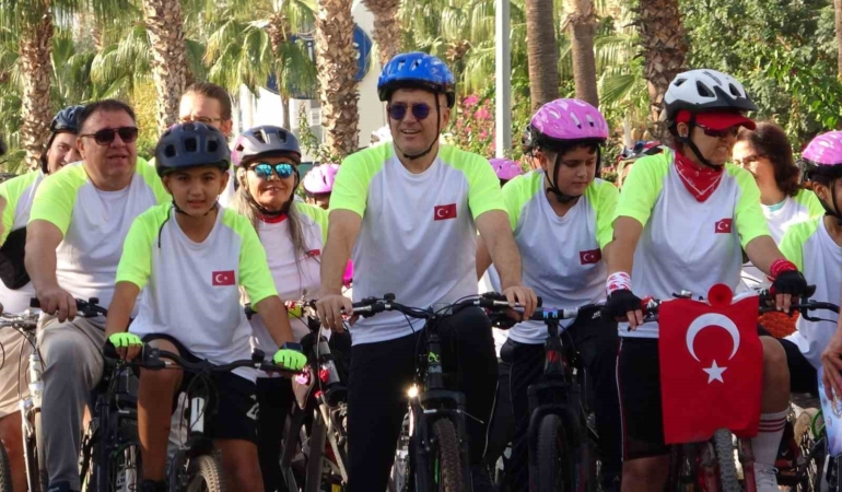 mersinde-yaslisindan-gencine-bisiklet-tutkunlari-pedal-cevirdi-j9Sf5VJ4.jpg