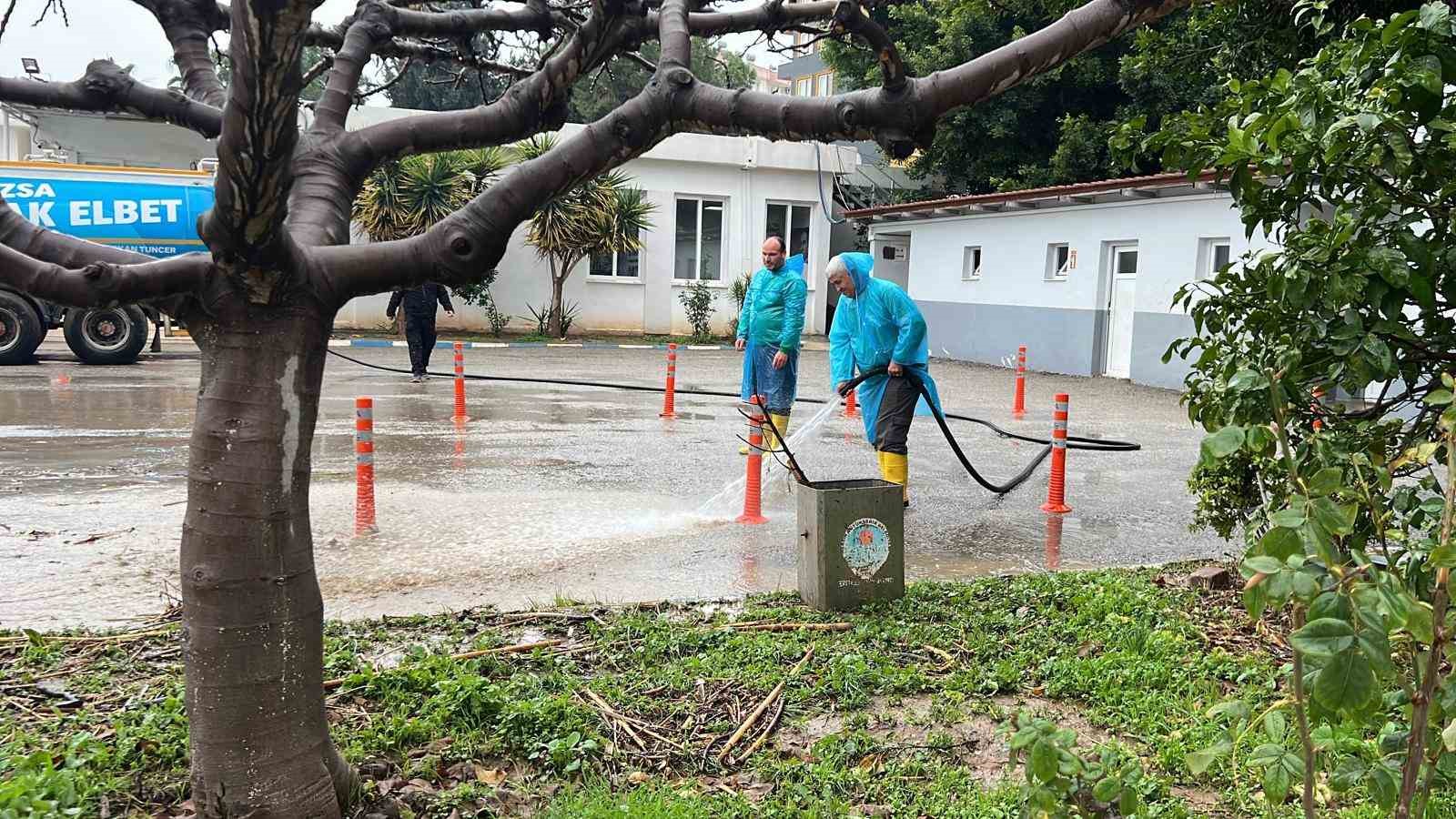 mersinde yikilan kopru ve su basan sitelerin son durumu dronla goruntulendi 10 OJrZ4YMl