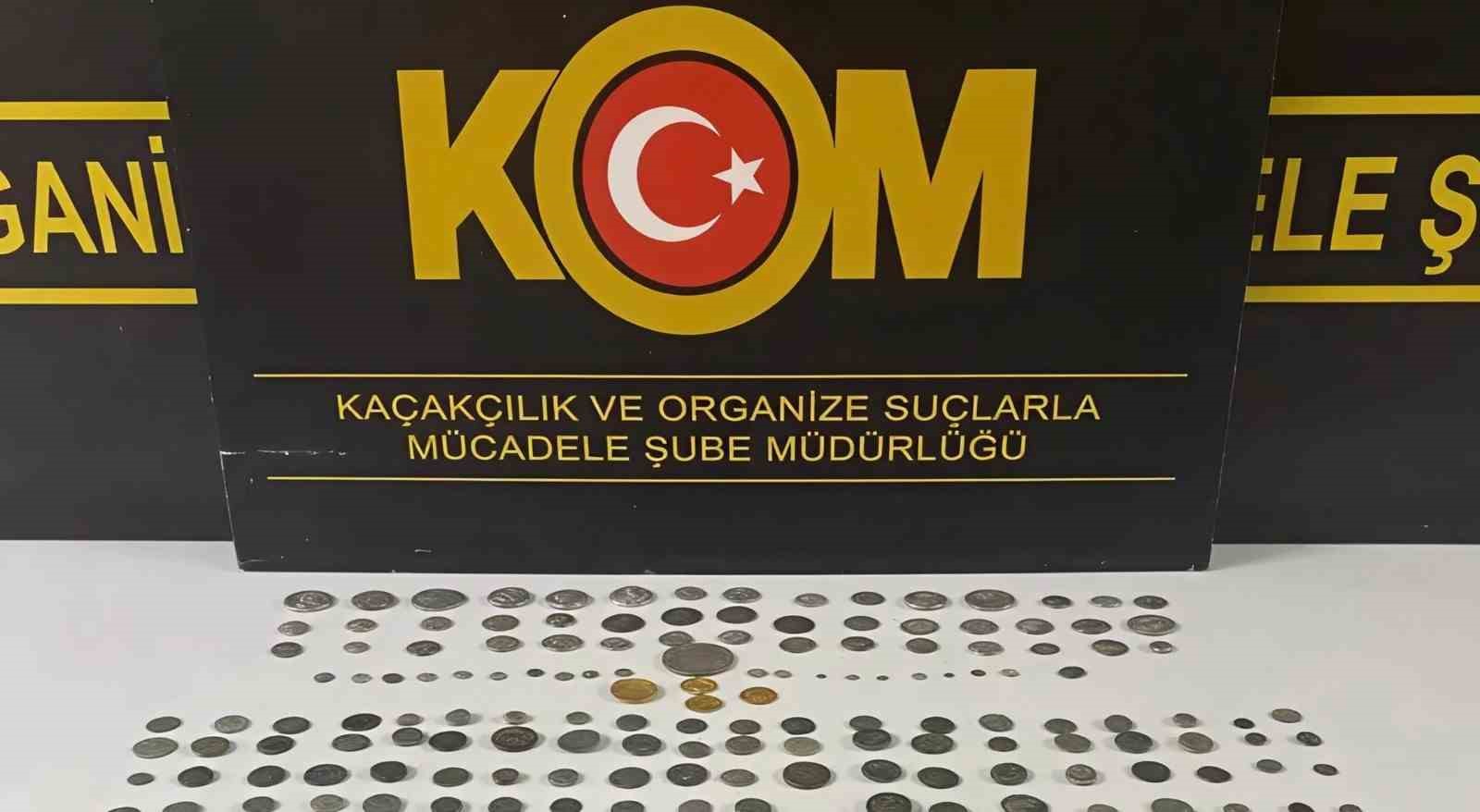mersinde yurt disina kacirilmak istenilen binlerce tarihi eser ele gecirildi 1 1vIEtzXY