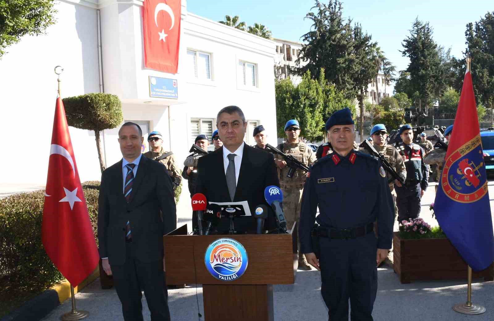 mersinde zehir tacirlerine safak operasyonu 43 gozalti 448 bin sentetik hap ele gecirildi 1 UTj3Ld9K