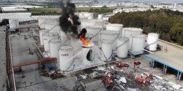 mersindeki-fabrika-yangininda-aci-haber-1-isci-hayatini-kaybetti-zRr1hY7p.jpg