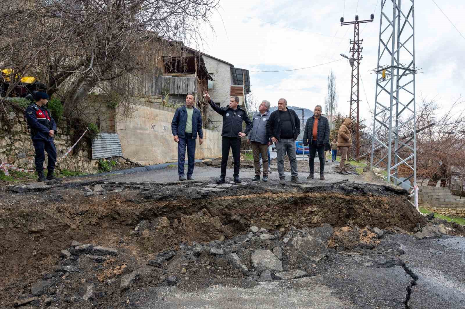 mersindeki heyelan bolgesi havadan goruntulendi 3 NWPtnAcf