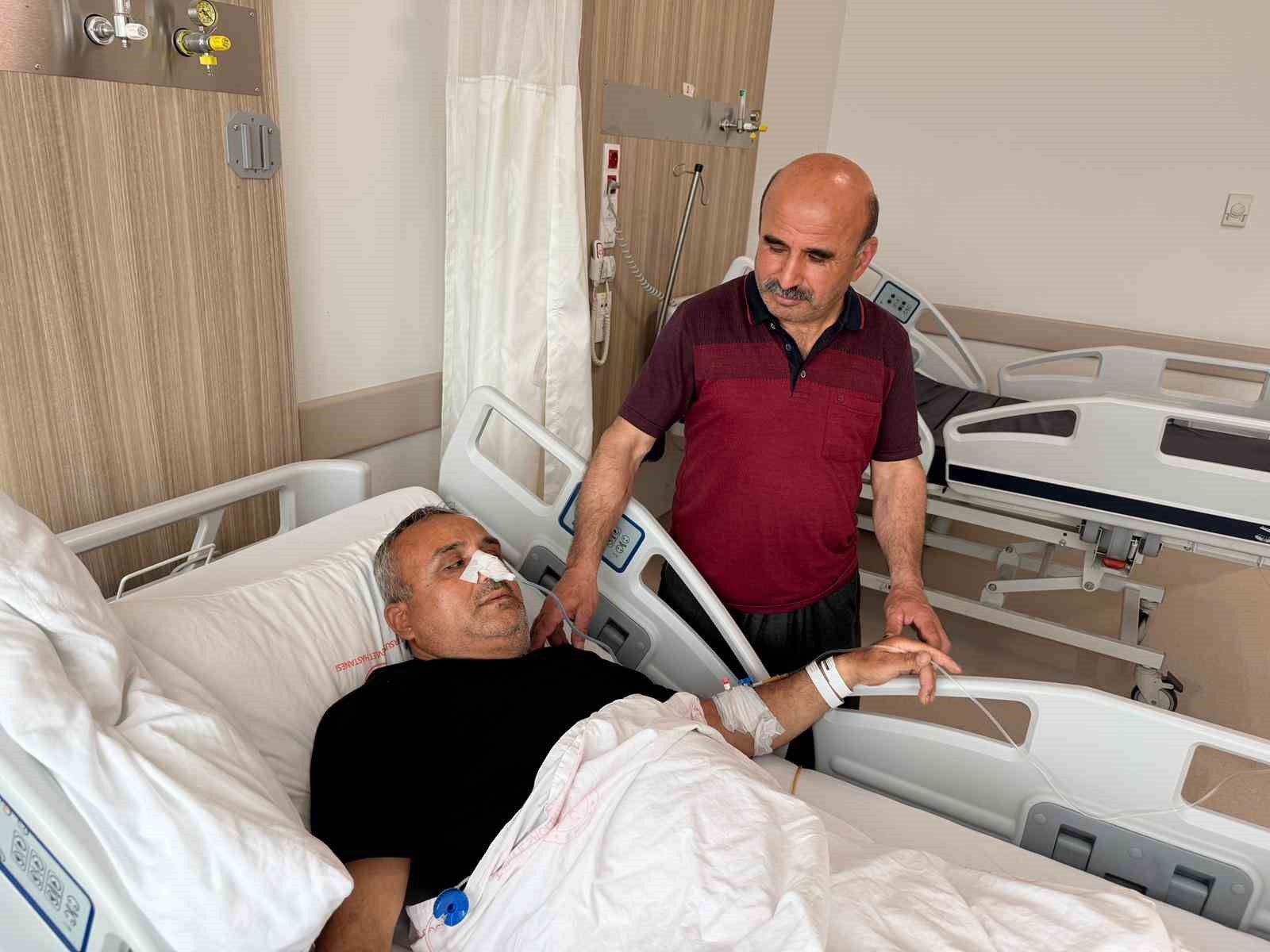 mersindeki katliamdan yarali kurtulanlarin tedavisi suruyor bal var mi diye sordu sonra silahi 96jLO7lI