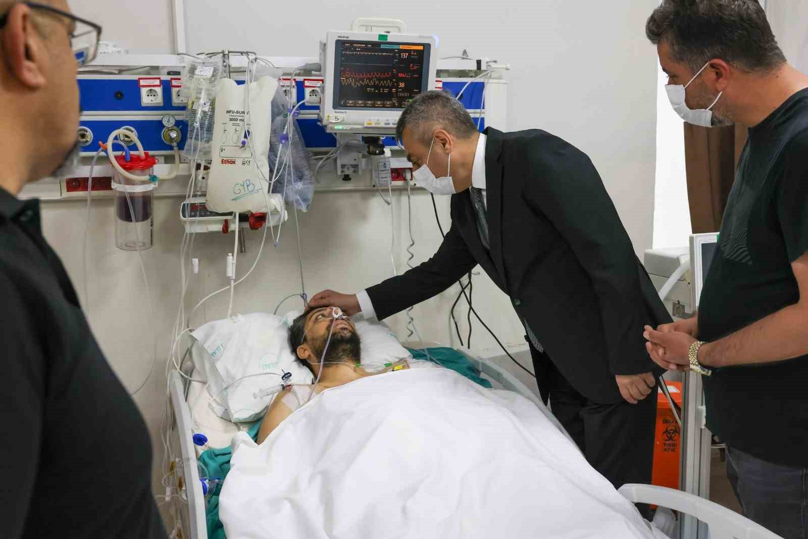 mersindeki katliamdan yarali kurtulanlarin tedavisi suruyor bal var mi diye sordu sonra silahi ijvmv58Y