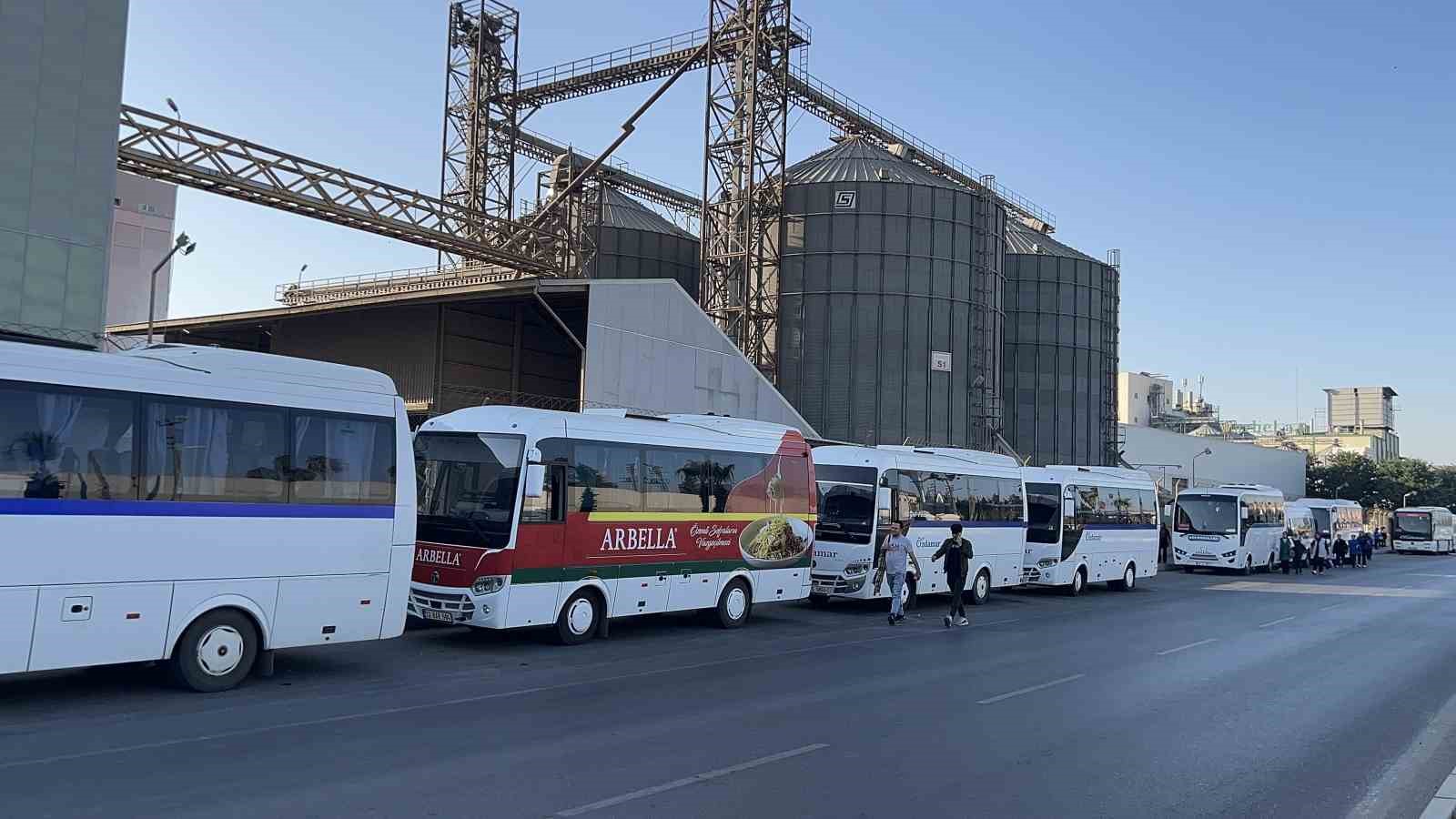mersindeki makarna fabrikasinda zirai ilac zehirlenmesi 11 isci hastaneye kaldirildi 1 Gl4adFMh