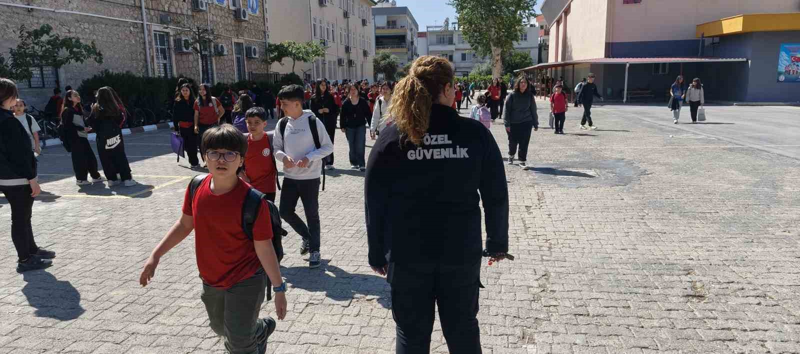 mersindeki okullarda guvenlik onlemleri alindi veliler memnun kaldi 1 G321MaNH