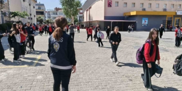 mersindeki-okullarda-guvenlik-onlemleri-alindi-veliler-memnun-kaldi-9T6ttDm6.jpg