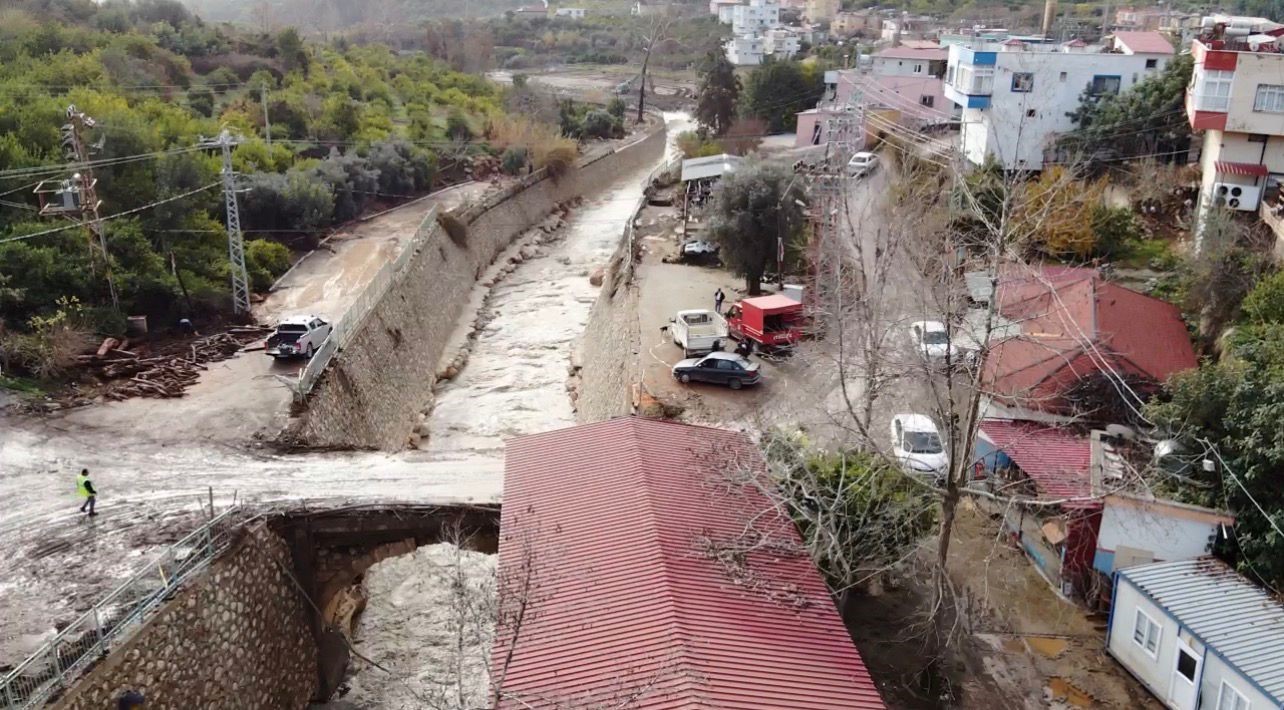mersindeki sel felaketinin boyutu gun gectikce buyuyor 7 trETUhw3