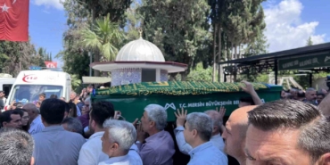 mersindeki-vahsette-hayatini-kaybedenlerin-cenaze-namazi-kilindi-LgtVk5xs.jpg