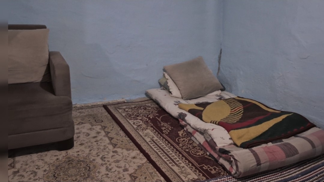 Mersin’den İstanbul’a uzanan buruk bir hayat hikayesi: Annesinin kabul etmediği engelli adama muhtar sahip çıktı 5 mersinden istanbula uzanan buruk bir hayat hikayesi annesinin kabul etmedigi engelli adama muhtar sahip a2YTVv47