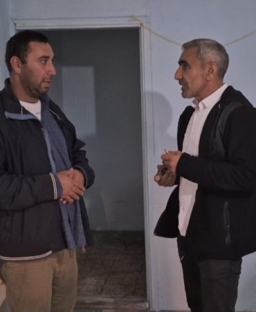 mersinden-istanbula-uzanan-buruk-bir-hayat-hikayesi-annesinin-kabul-etmedigi-engelli-adama-muhtar-sahip-pjJWGFWT.jpg