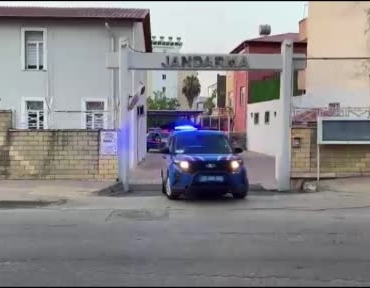 mersinin-ilcelerinde-uyusturucu-operasyonu-26-sahsa-islem-yapildi-HitmK3lC.jpg