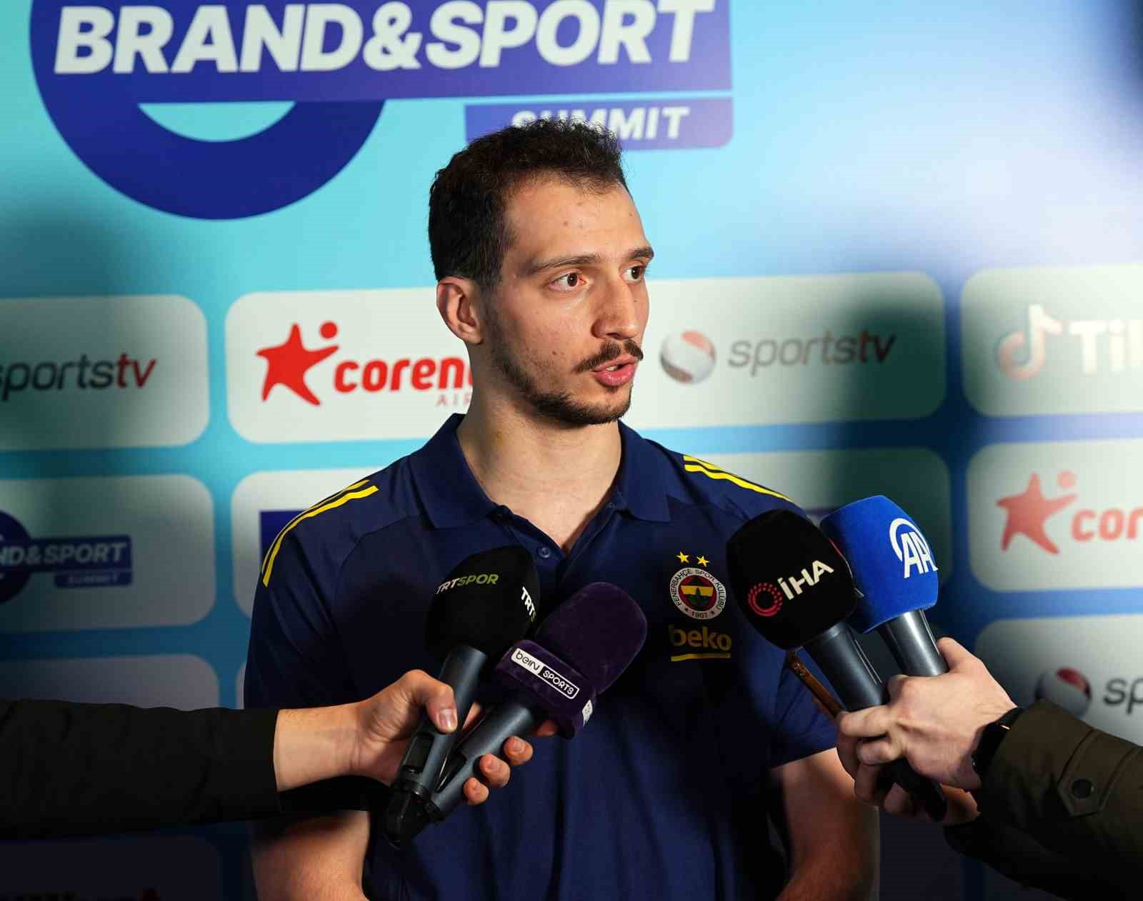 Mert Emre Ekşioğlu: "Alabileceğimiz bütün kupaları almak istiyoruz" 5 mert emre eksioglu alabilecegimiz butun kupalari almak istiyoruz 1 9he59HrO