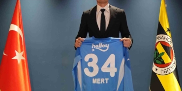 mert-gunok-yeniden-fenerbahcede-mQl2J1hZ.jpg