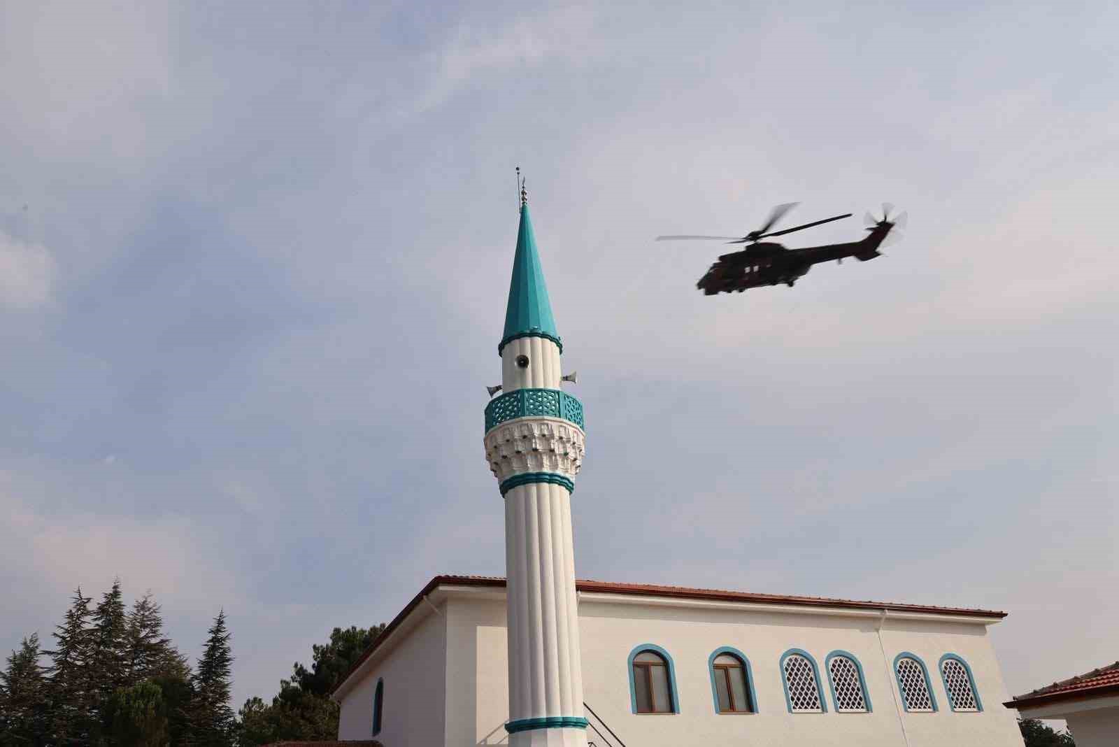Merzifon 5’inci Ana Jet Üssü’nde inşa edilen Mehmetçik Camii ibadete açıldı 7 merzifon 5inci ana jet ussunde insa edilen mehmetcik camii ibadete acildi 3 YJSEO1hj