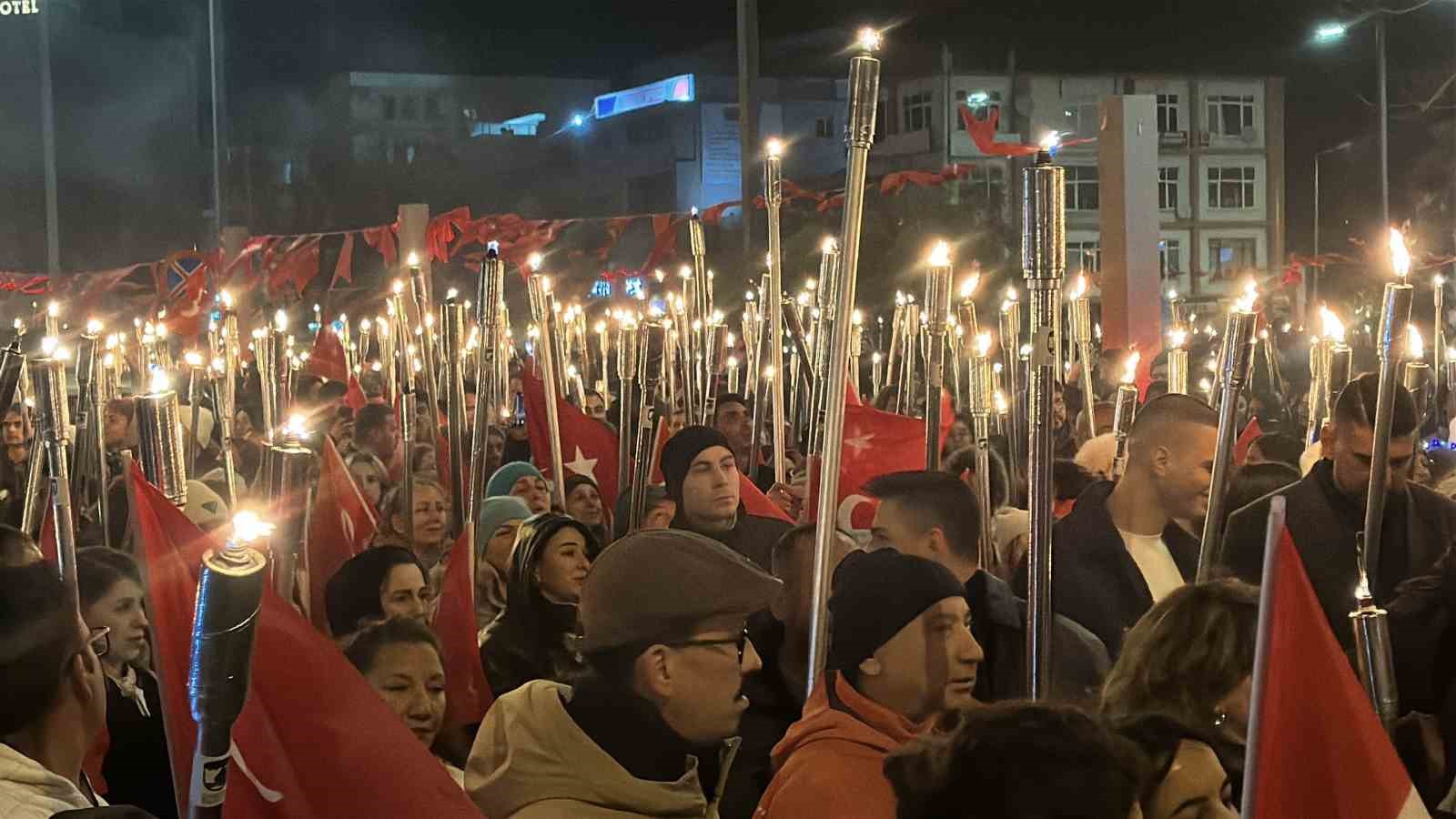 mesaleler canakkale sehitleri icin yandi 0 88ZfqIA1