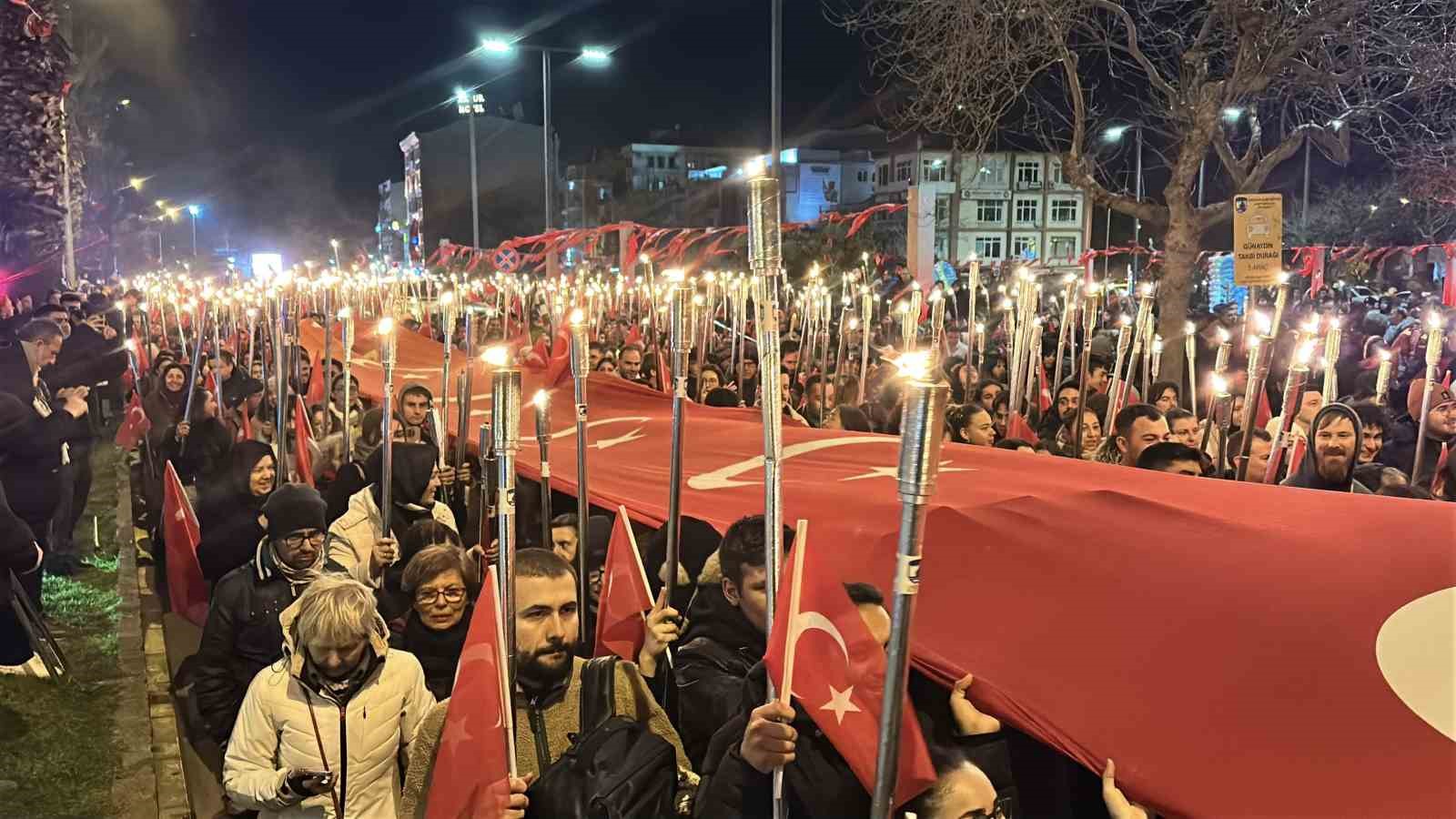 mesaleler canakkale sehitleri icin yandi 2 sqUAUq2f