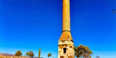 mescidi-yanan-caminin-minaresi-200-yili-askin-suredir-zamana-meydan-okuyor-B8cONt7w.jpg