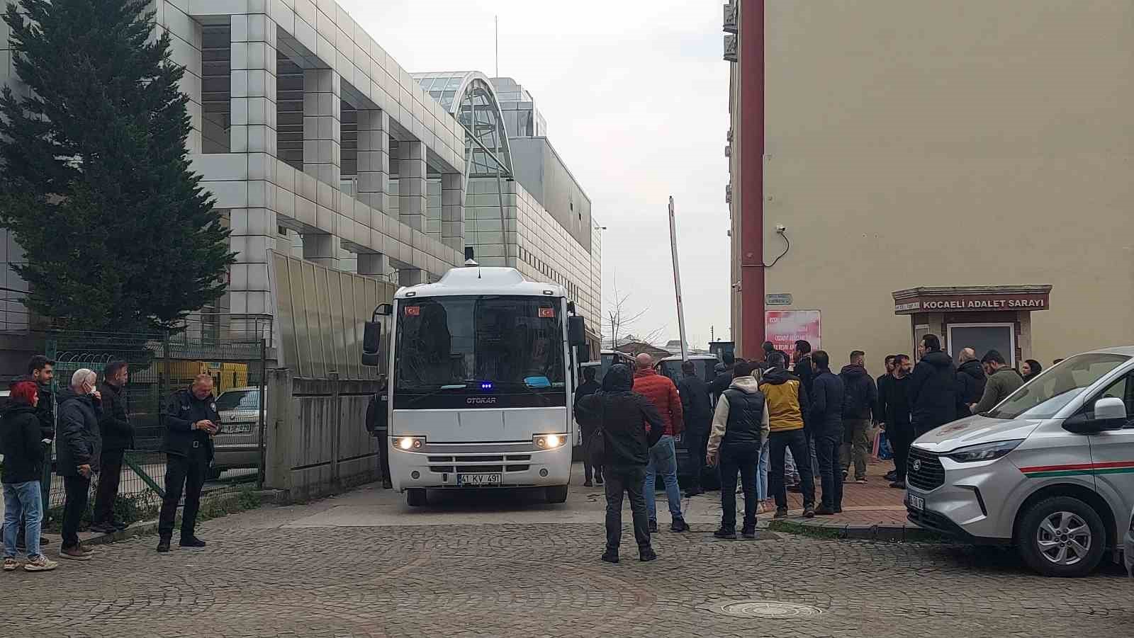 mesem usulsuzlugu davasinda 3 sanik tahliye edildi 1