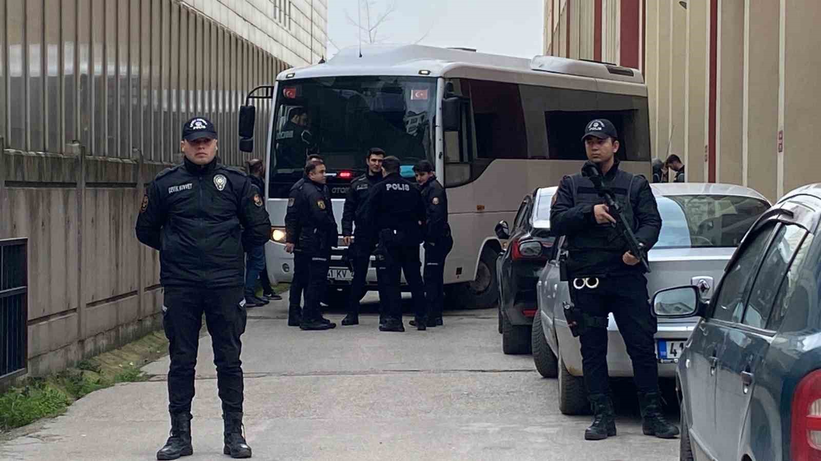 mesem usulsuzlugu davasinda 3 sanik tahliye edildi 2 kzLJngG8